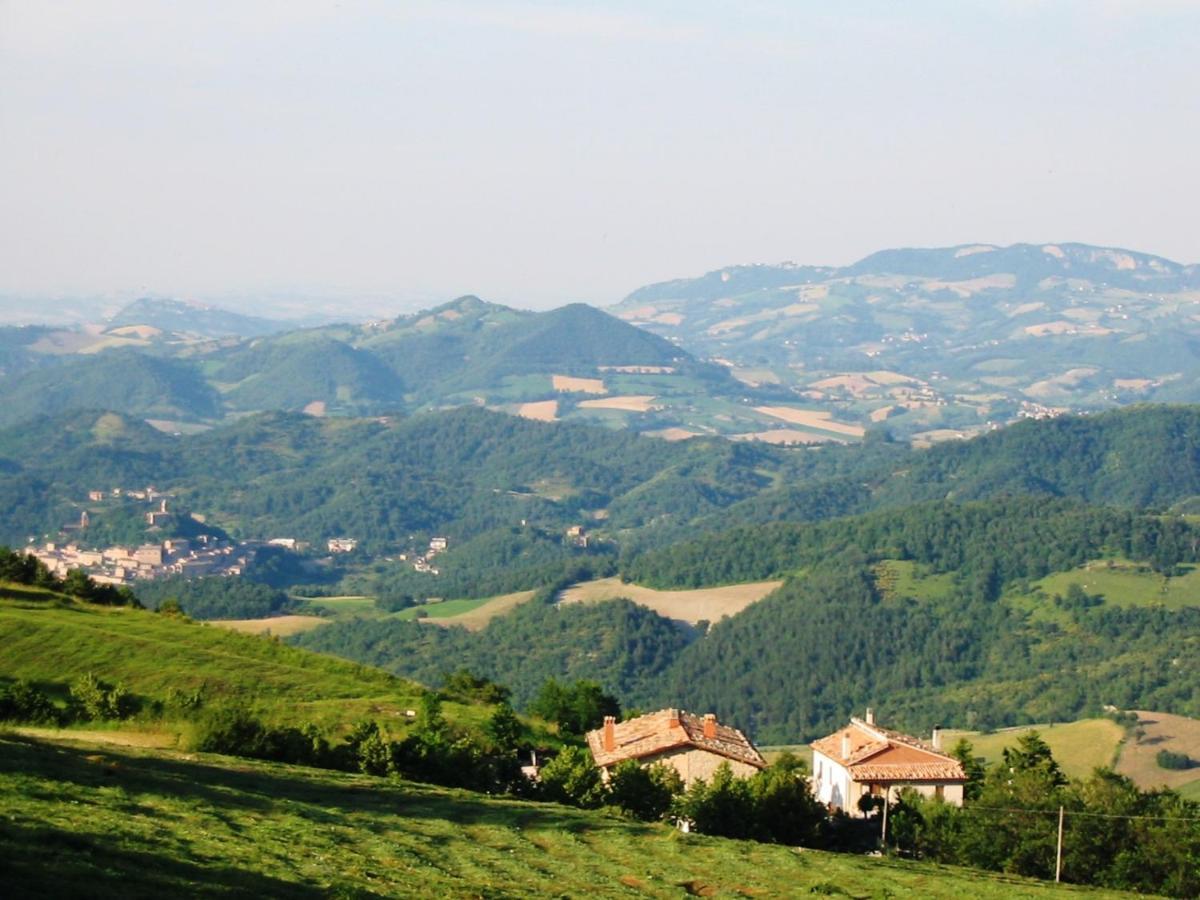 Agriturismo Le Castellare Montemonaco Exteriör bild